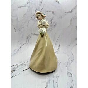 Royal Doulton ''Dreaming'' HN3133 Lady Figurine Reflections Collection VINTAGE